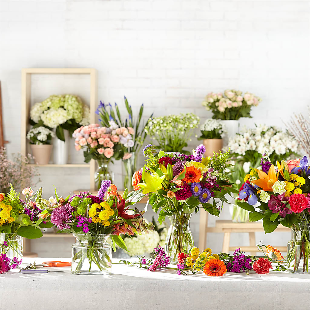 Bold & Bright – A Florist Original –  Peebles Flower Shop Llc, Peebles OH